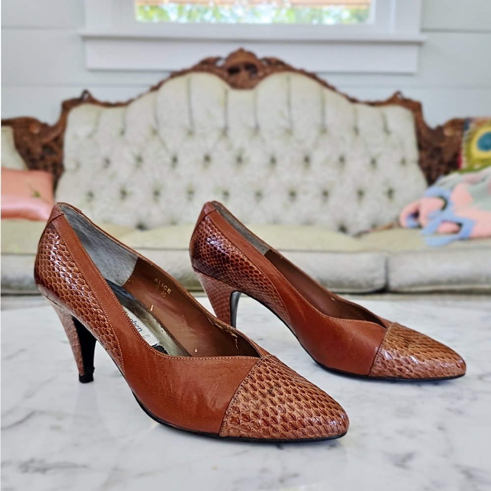 Vntg 80s St. Stephen Collection Maison Blanche brown 2 tone leather Heels Sz 8